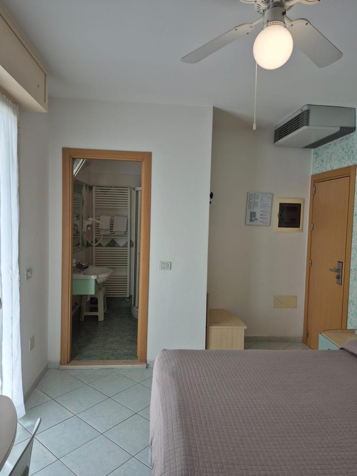 Hotel Romagna Κατόλικα Εξωτερικό φωτογραφία