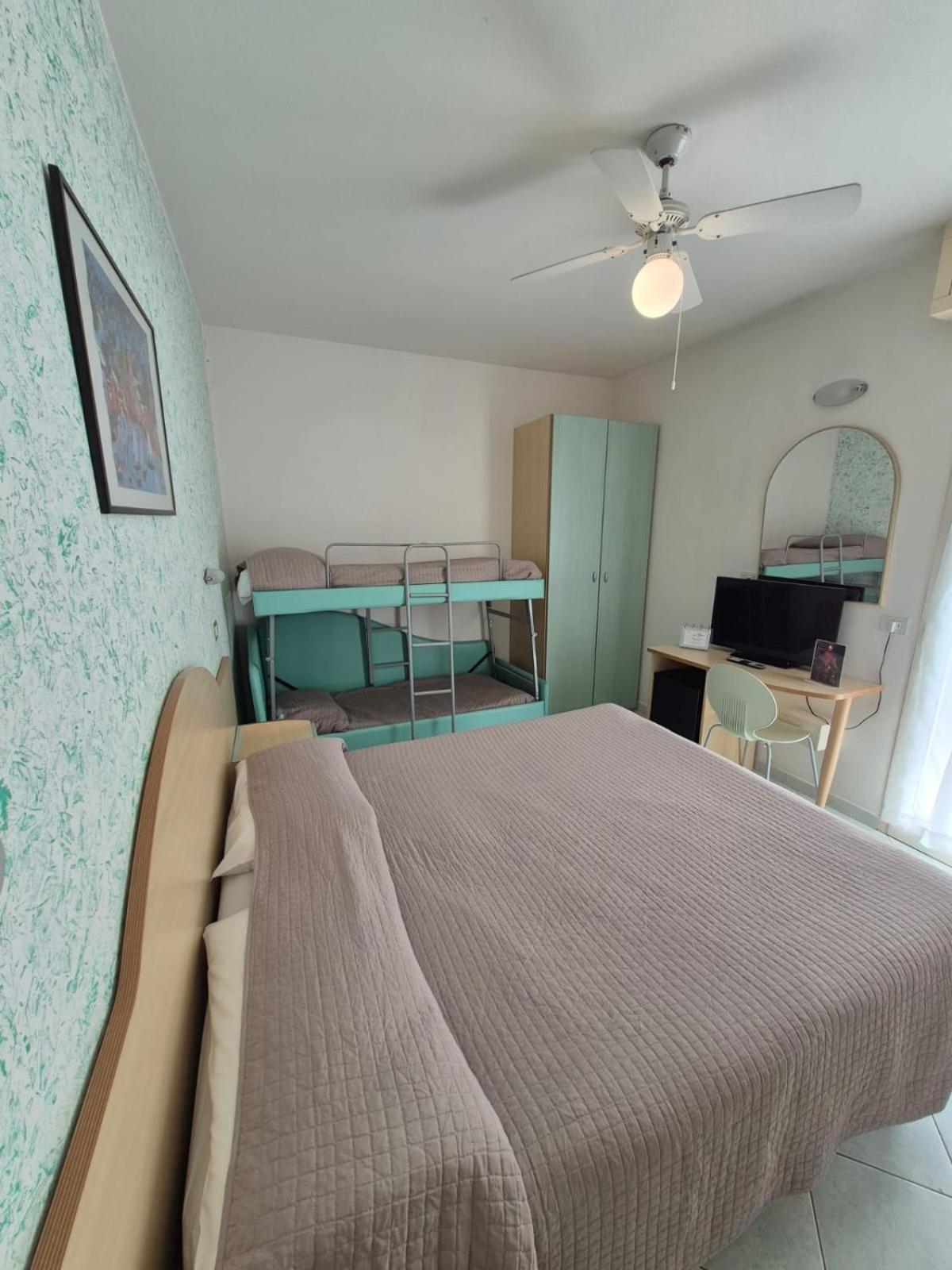 Hotel Romagna Κατόλικα Εξωτερικό φωτογραφία